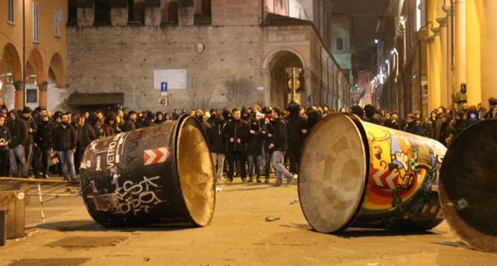Guerriglia, violenza e proteste studentesche a Bologna