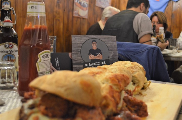 Mr. Panuozzo Pub, quando Gragnano incontra Napoli