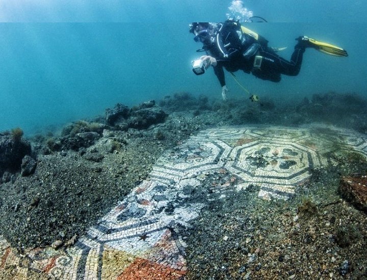 Parco Archeologico di Baia: disvelati nuovi mosaici