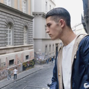 Intervista all'attore dei video di Liberato, Adam Jendoubi