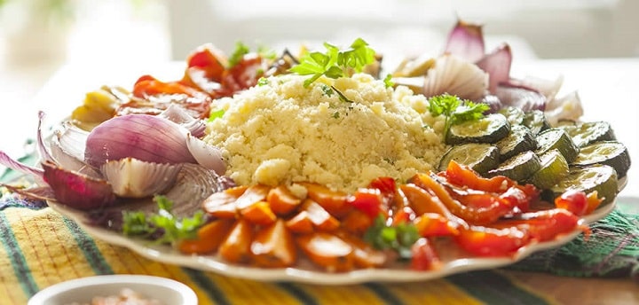 Ricette vegane veloci per l'estate: prepara una prelibata cenetta vegana!