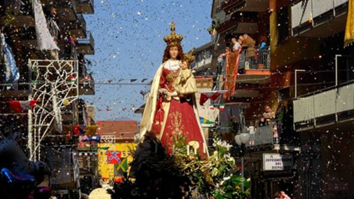 Festa della Madonna delle Galline: un mix tra sacro e profano