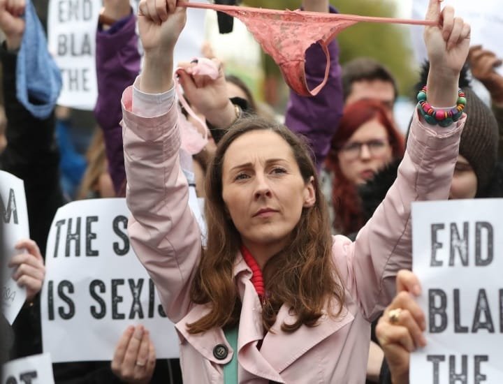 #ThisIsNotConsent: la protesta delle donne in Irlanda