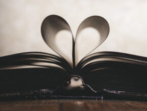Aforismi sull'amore. 18 frasi brevi, belle e famose da condividere