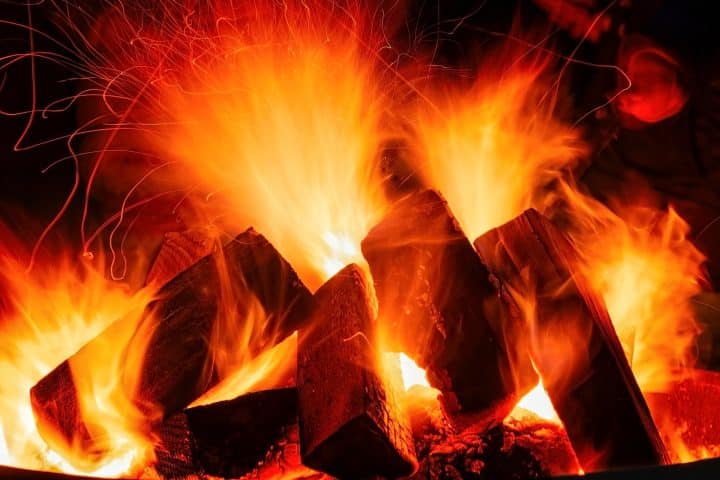 Dio del fuoco: ad ogni mitologia la sua divinità