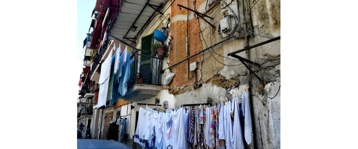 Rione Sanità: visita de Il Miglio Sacro, tra malasorte e mille culure