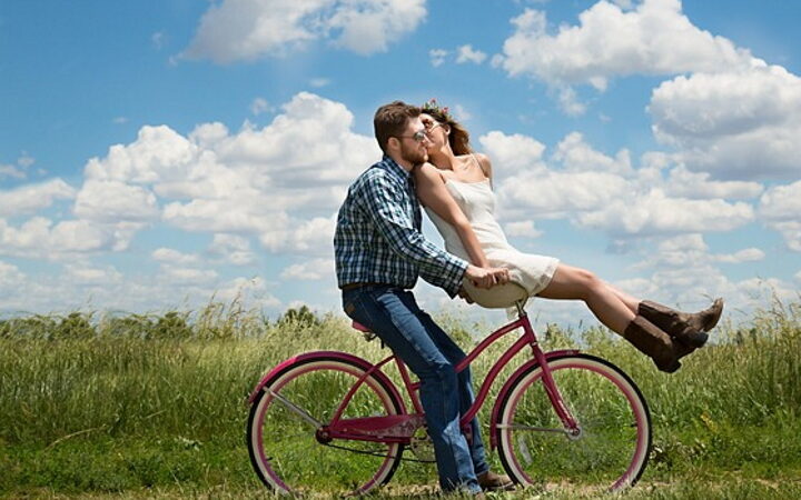 I Segnali Di Un'attrazione Fisica Fortissima