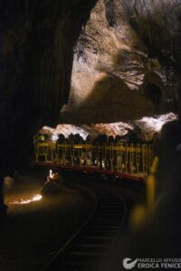 Le Grotte di Postumia e Castello di Predjama, meraviglie slovene