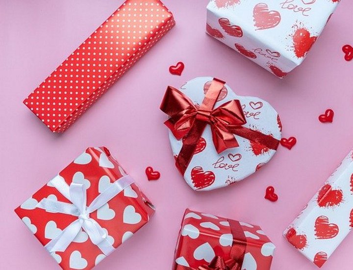 San Valentino, regali per lui, regali per lei: amore e sostenibilità