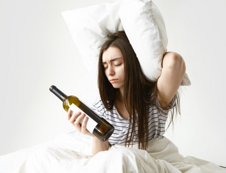 Hangxiety: cos’è l’ansia post sbornia