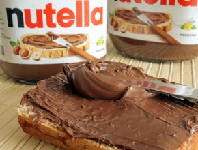 20 aprile 1964. Ferrero produce il primo vasetto di Nutella