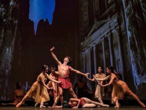 Luca Carannante, danzatore diplomato al Teatro San Carlo di Napoli, ha lavorato con coreografi come Massimo Moricone e Amedeo Amodio