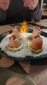 Salmone flambè, Primo Sushi