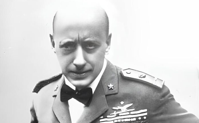 Gabriele_DAnnunzio_uniforme_Aeronautica-1.jpg