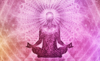 Reiki e manifestazione, le pratiche che spopolano sul web