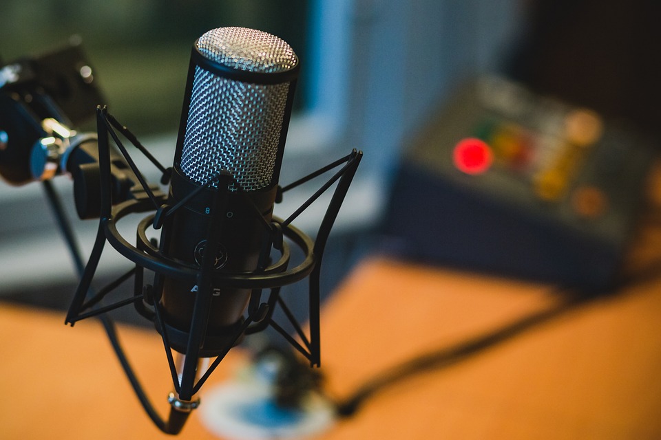 I podcast più popolari oggi: ecco cosa ascoltano gli utenti