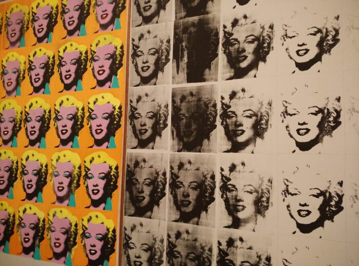 Cos'è il Postmodernismo: arte, architettura e decostruzionismo