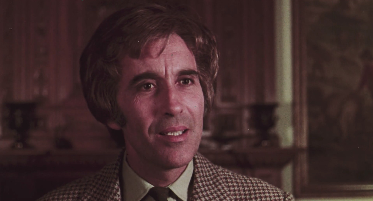 Sir Christopher Lee, poliedrico veterano, spia e attore