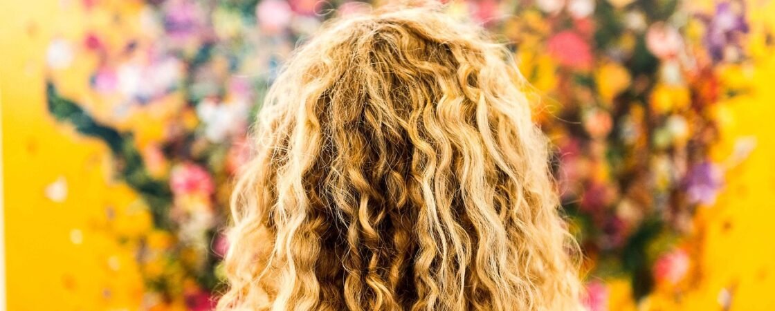 Cura dei capelli ricci: 6 consigli per avere dei ricci perfetti