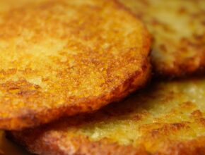 Latkes perfetti: come cucinarli in 6 step