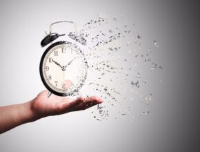 Il tempo nella filosofia: un'indagine multidisciplinare