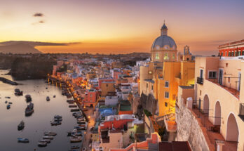 Procida: un viaggio tra i colori dell'Isola di Arturo