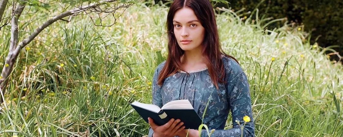 Emily: il nuovo film su Emily Brontë al cinema | Recensione