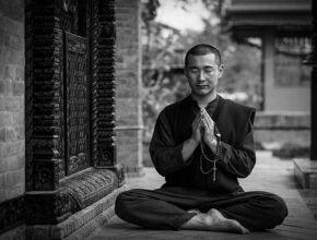 Praticare yoga online: i quattro corsi gratuiti su YouTube
