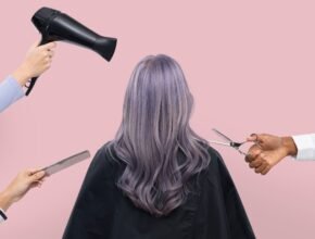Spazzolare i capelli: come farlo nel modo giusto