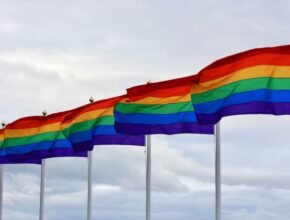 Queerbaiting: cos’è e perché può essere nocivo