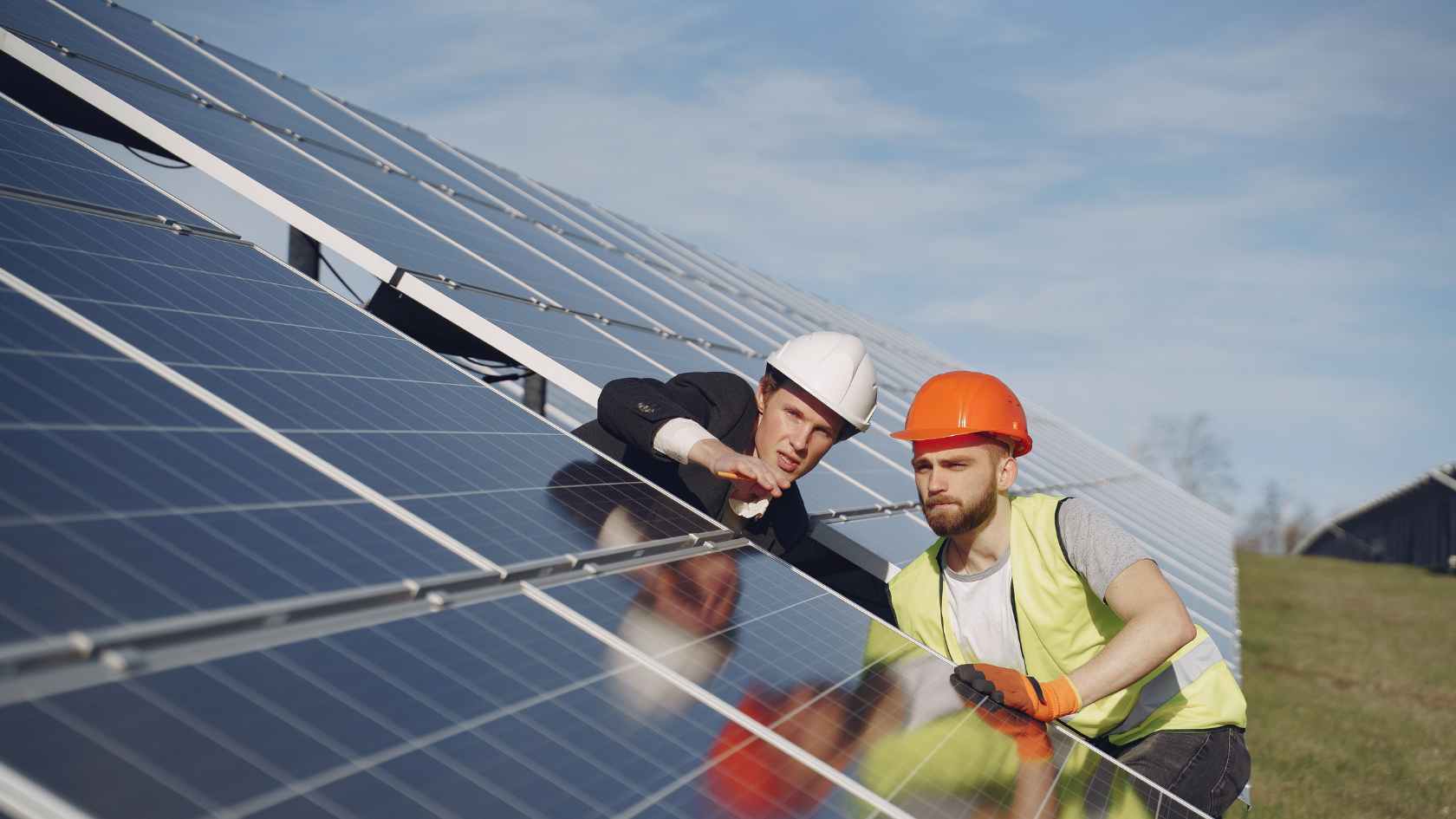 Manutenzione e Innovazione nel Settore Fotovoltaico: L'Importanza dell'Analisi del Rendimento e delle Nuove Tecnologie Anti-Neve