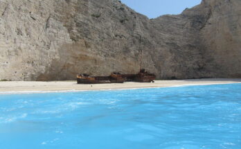 La storia della Spiaggia del Relitto a Zante