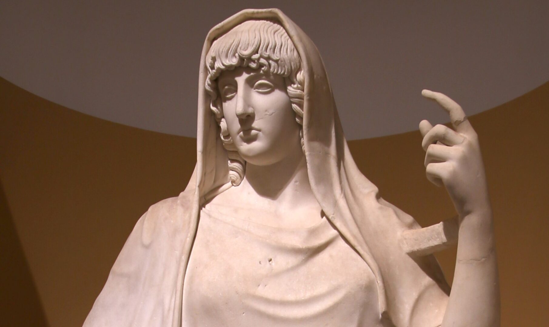 La dea Estia, patrona della casa e del focolare