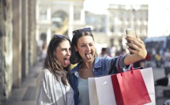 Shopping impulsivo e social media: riconoscere la relazione