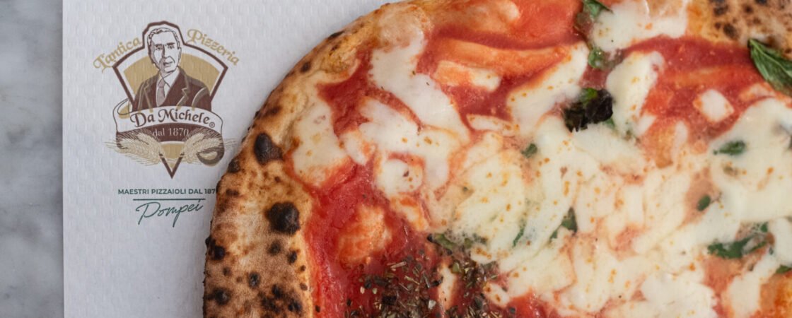 L'Antica Pizzeria da Michele apre a Pompei, alle pendici del Vesuvio