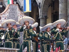 Cosa sono i mariachi, l'origine del genere