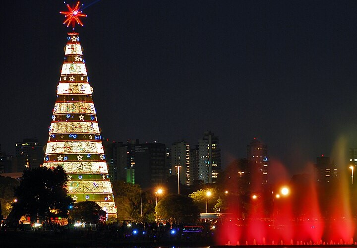 Alberi di Natale fai-da-te: 5 idee originali