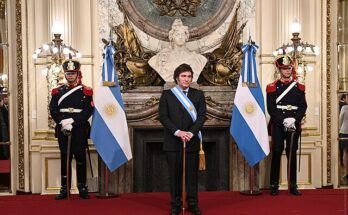 Chi è Javier Milei: lo spietato neopresidente argentino