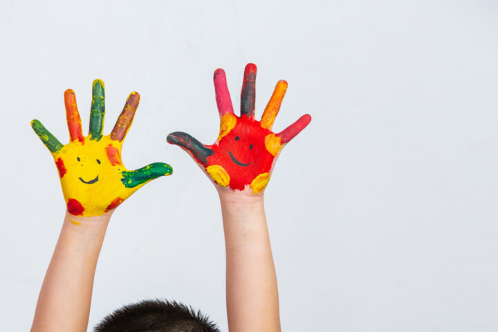 Lo sviluppo cognitivo di Jean Piaget: le 4 fasi fondamentali