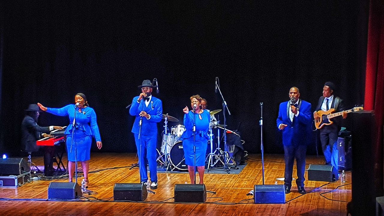 Gospel innovativo: Tony Washington & Company