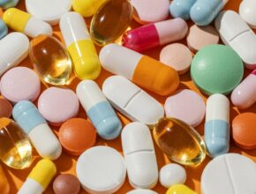Dipendenza da LSD cause, effetti e situazione in Italia