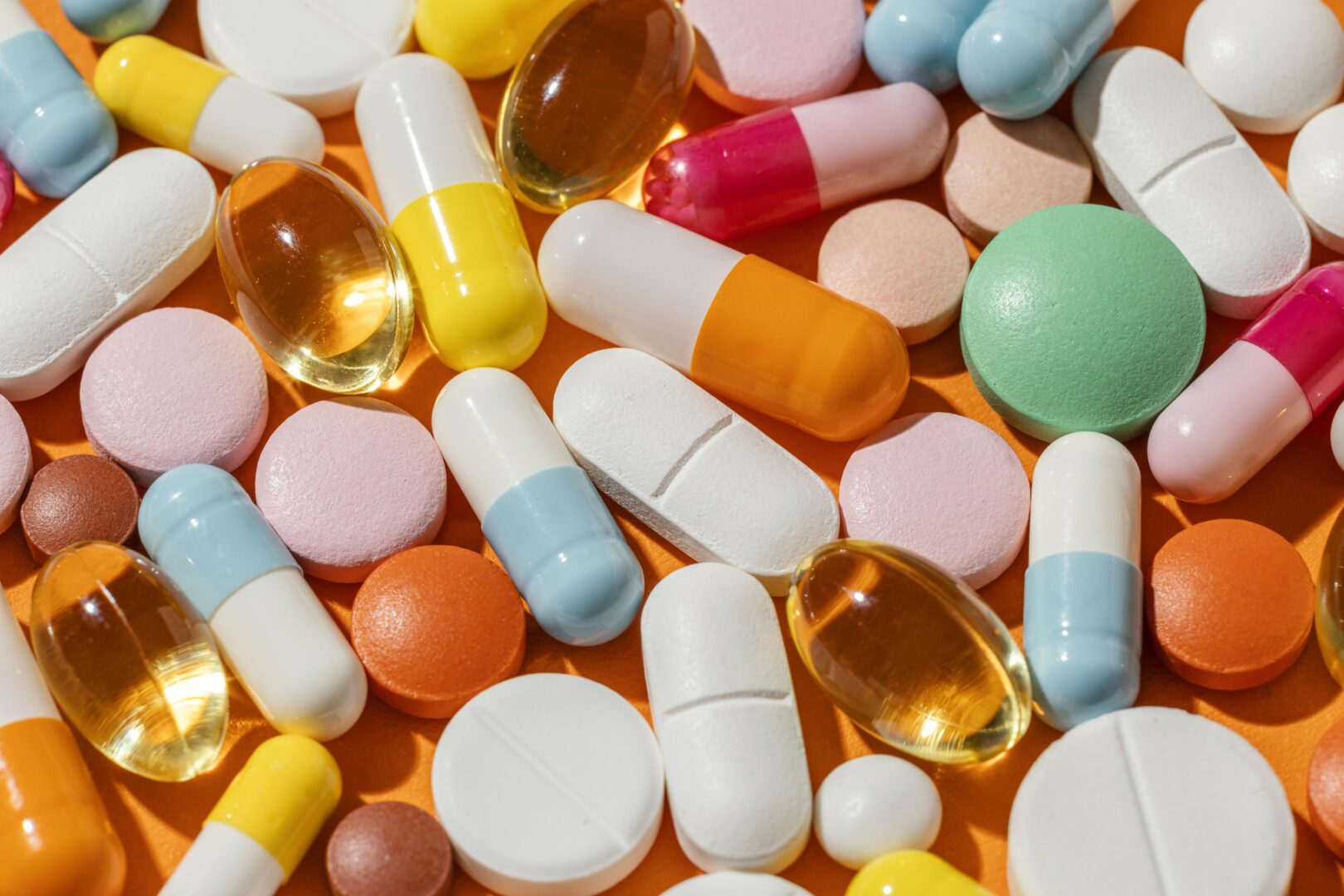 Dipendenza da LSD cause, effetti e situazione in Italia