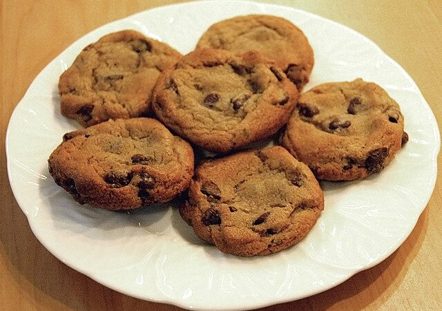 Biscotti con le gocce di cioccolato (fonte: Wikimedia Commons)