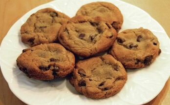 Biscotti con le gocce di cioccolato (fonte: Wikimedia Commons)