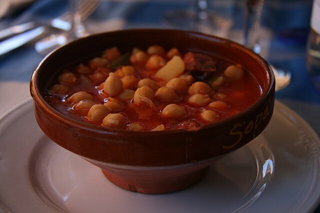 Zuppa di ceci (fonte: Wikimedia Commons)