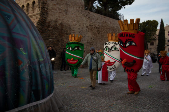 Carnevale di Fano 2024 il Carnevale più antico e dolce che ci sia