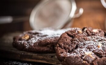 Il fenomeno dei Crumbl Cookies, nuova mania gastronomica americana