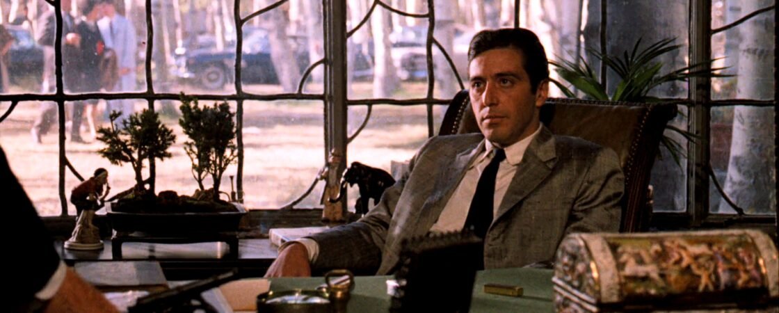 Foto tratta dal secondo film della trilogia de Il Padrino, con Michael Corleone (Al Pacino)