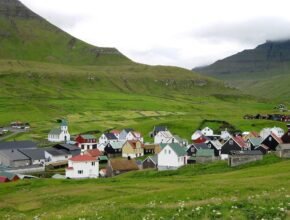 Viaggiare nelle isole Faroe: 4 luoghi da non perdere