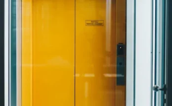 23 marzo: nasce l'ascensore, concepito come "stanza mobile"